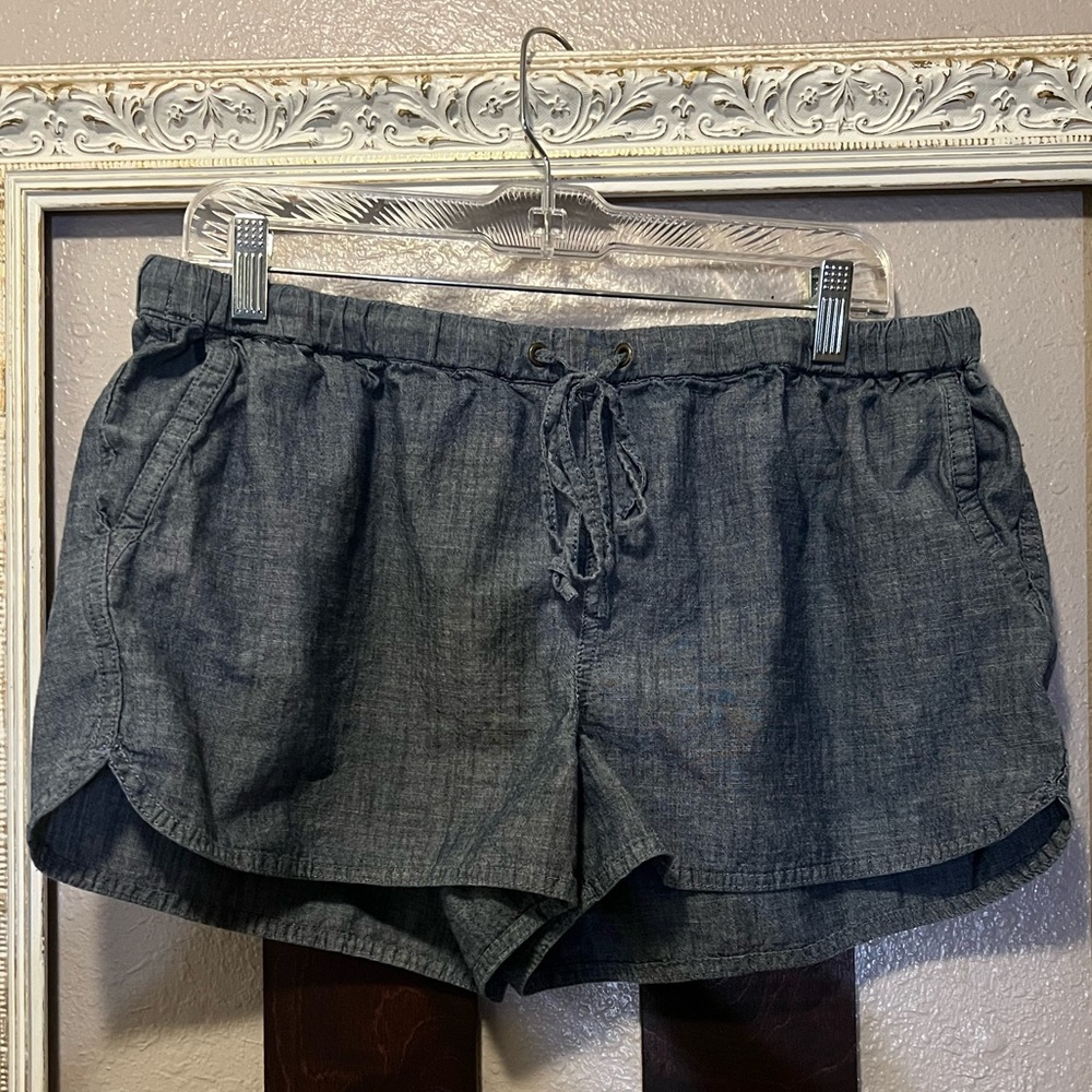 J. Crew NWOT Denim Pull On Shorts